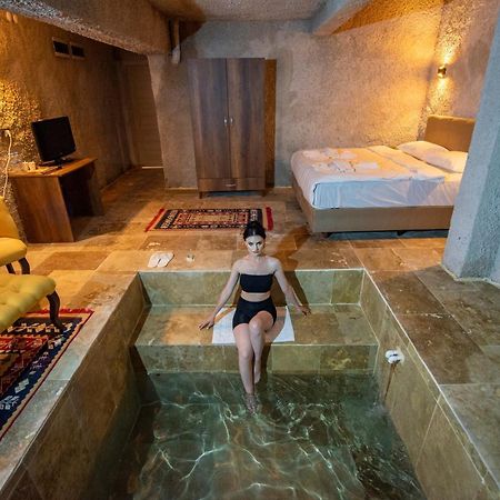 Hydros Cave Suit Üchisar Bagian luar foto
